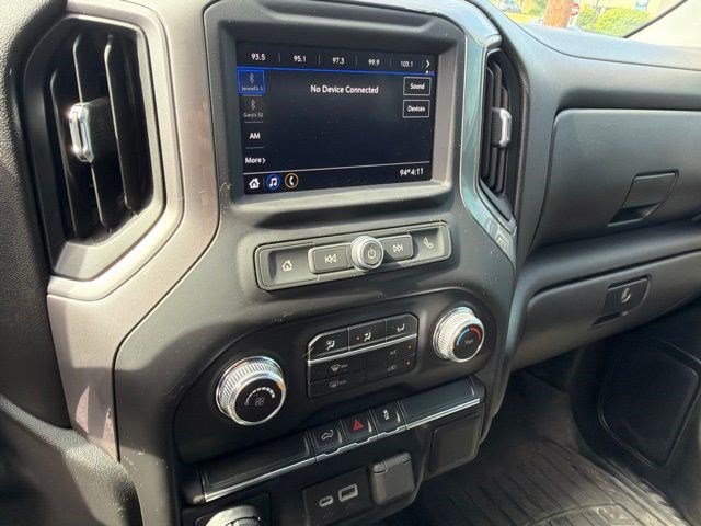 Used 2021 GMC Sierra 1500 4x4 Crew Cab w/ Sierra Value Package image 42