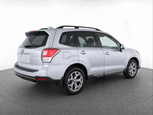 Used 2018 Subaru Forester 2.5i Touring AWD/4WD image 5