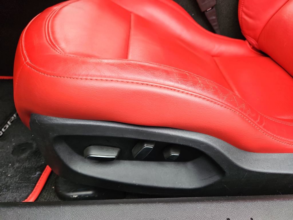 Used 2016 Chevrolet Corvette Stingray Coupe w/ 2LT Preferred Equipment Group image 24