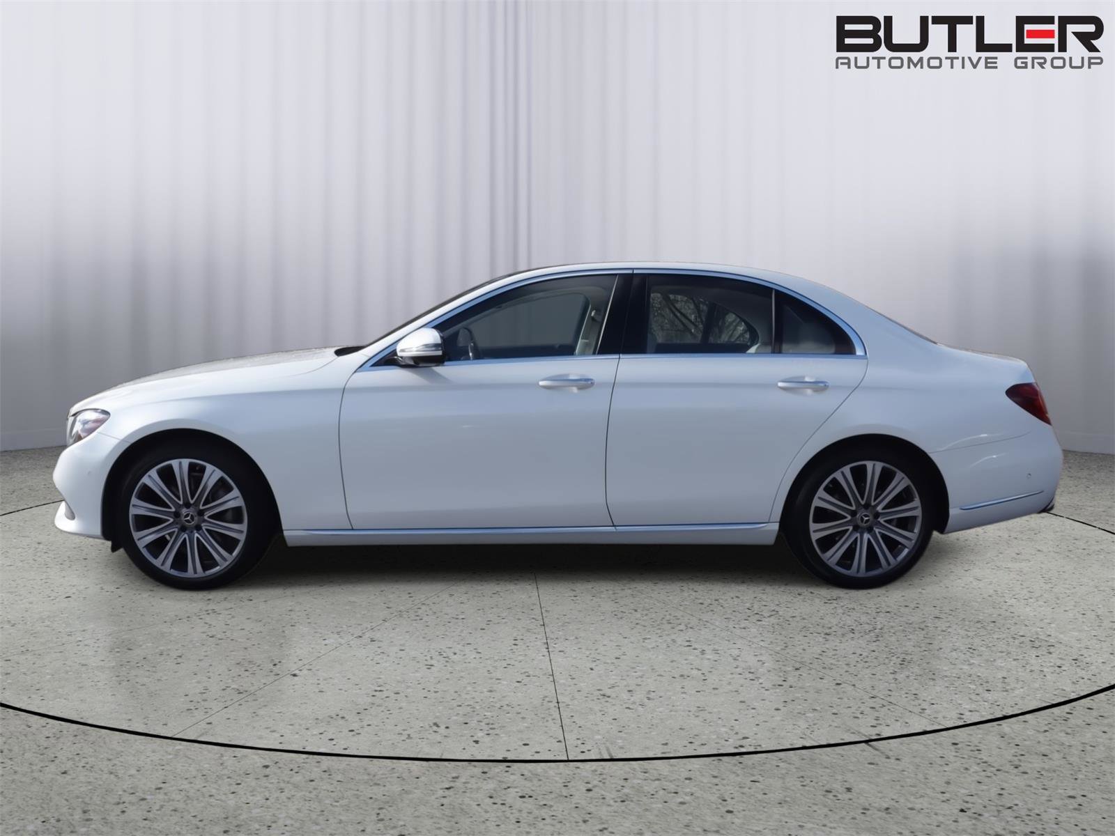 Used 2018 Mercedes-Benz E 300 image 4