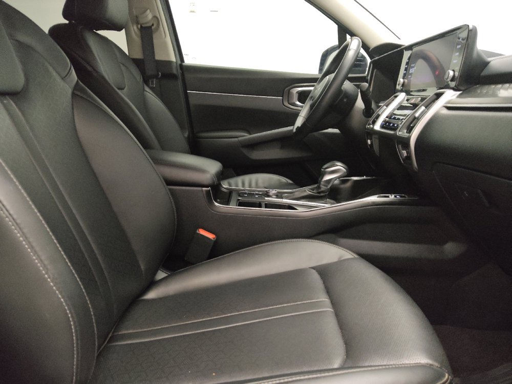 Used 2023 Kia Sorento S FWD image 21