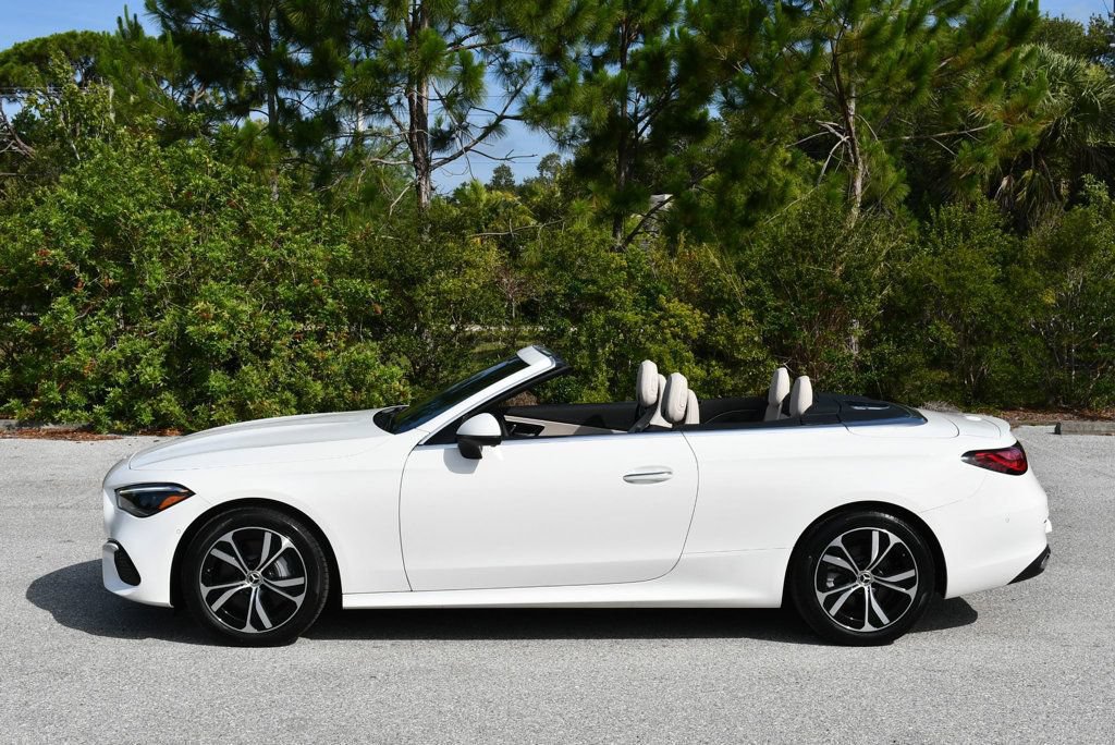 Used 2024 Mercedes-Benz CLE 300 4MATIC Cabriolet image 31
