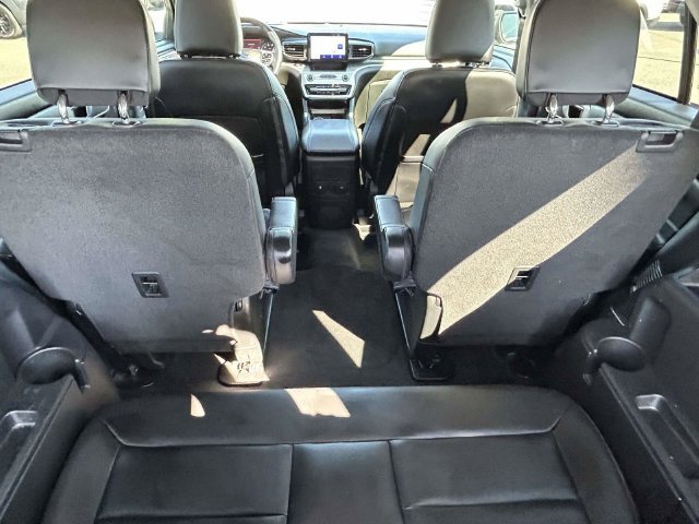 Used 2022 Ford Explorer XLT w/ Equipment Group 202A RWD image 14