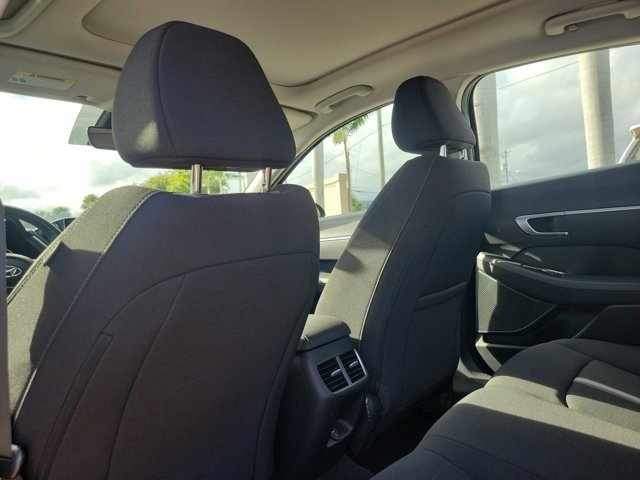 Certified 2023 Hyundai Sonata SEL w/ Convenience Package image 9