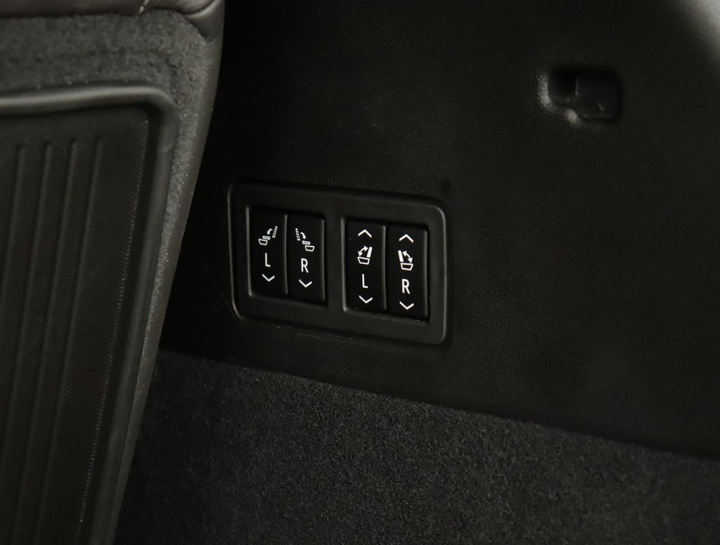 Certified 2024 Cadillac XT6 Premium Luxury w/ Platinum Package image 36