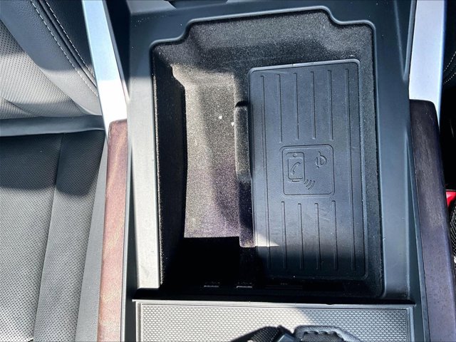 Used 2019 Audi Q8 Premium Plus w/ Premium Plus image 23