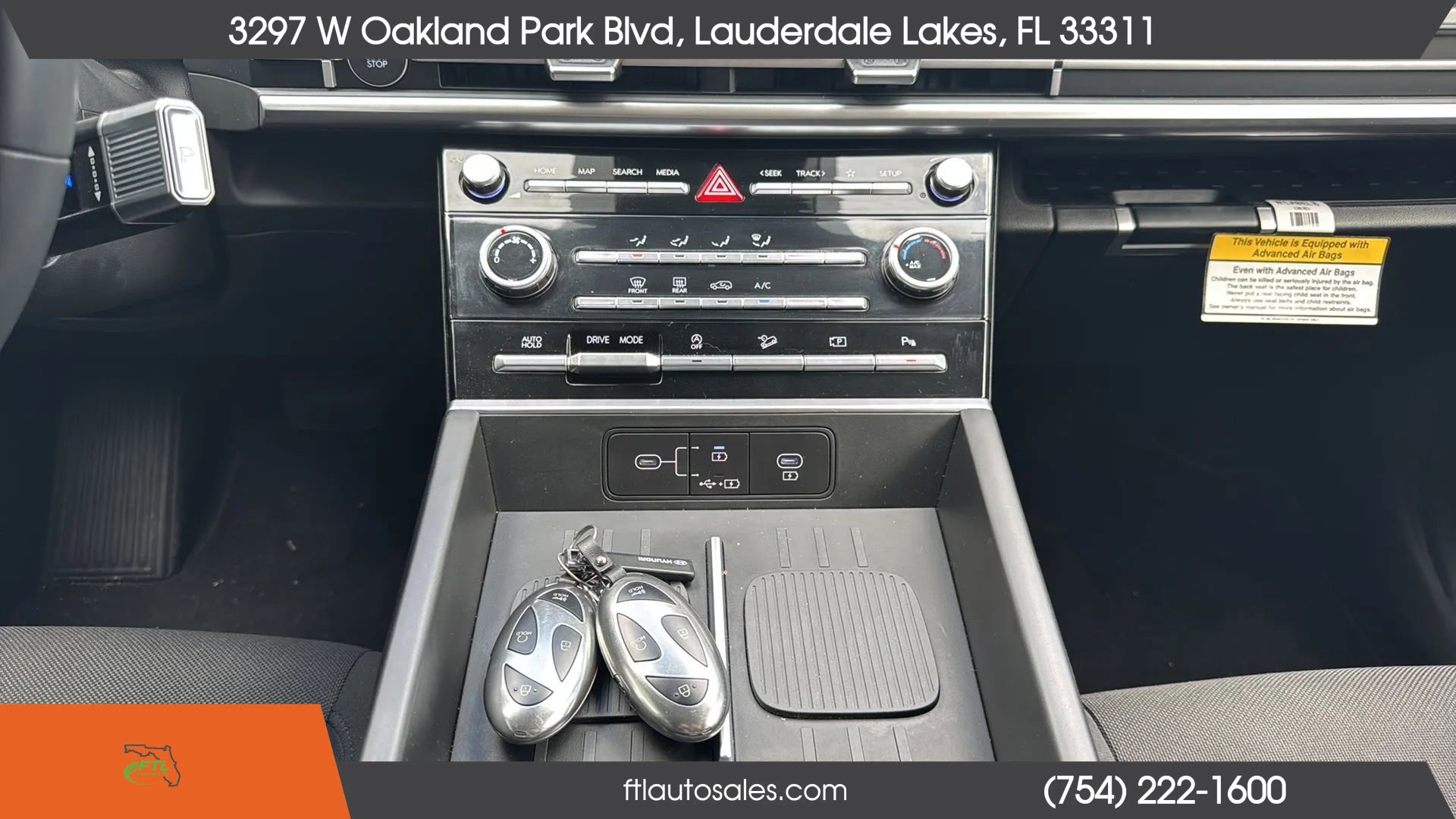 Used 2025 Hyundai Santa Fe SE FWD image 39