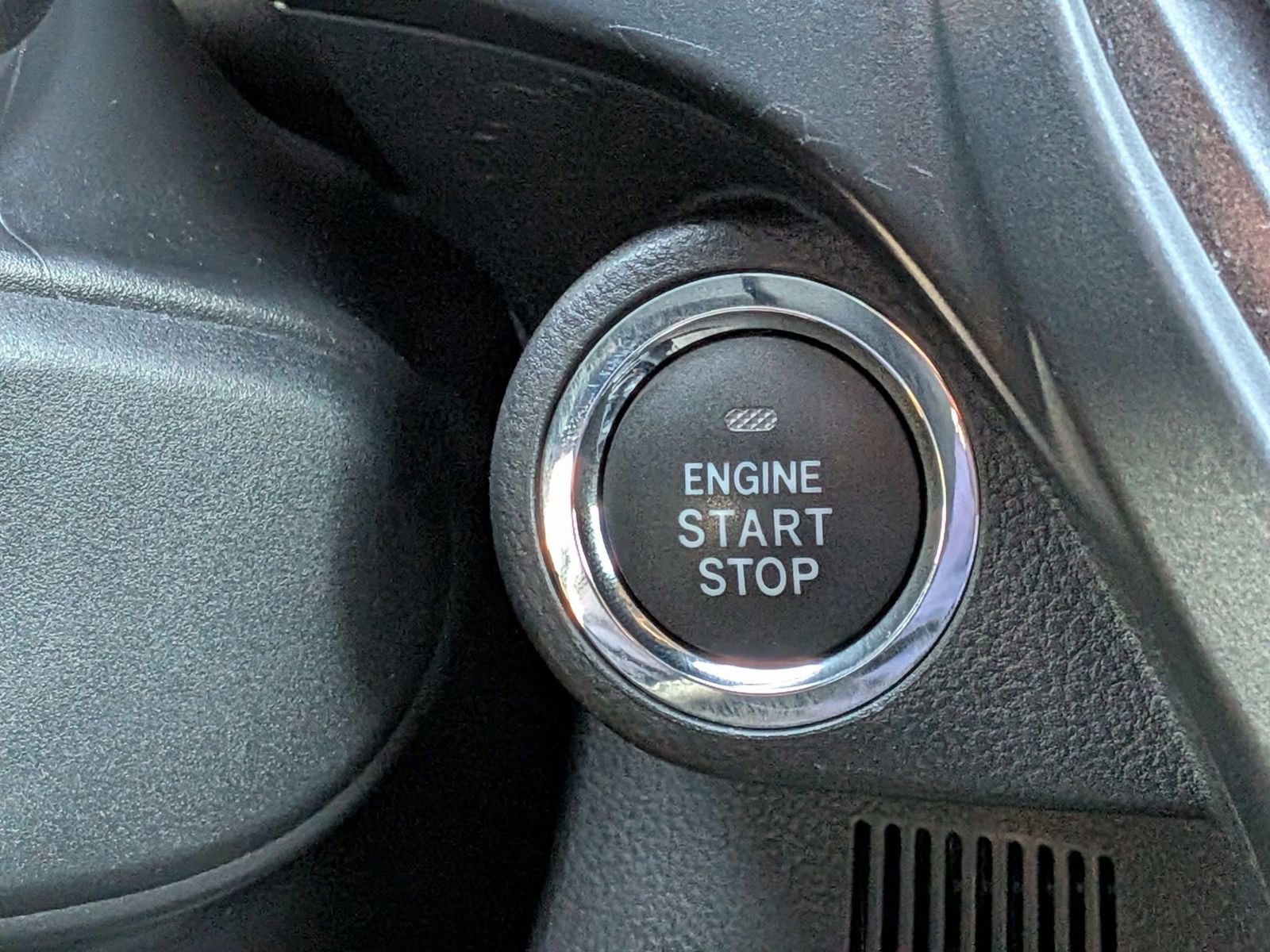 Used 2025 Subaru Forester Premium image 32