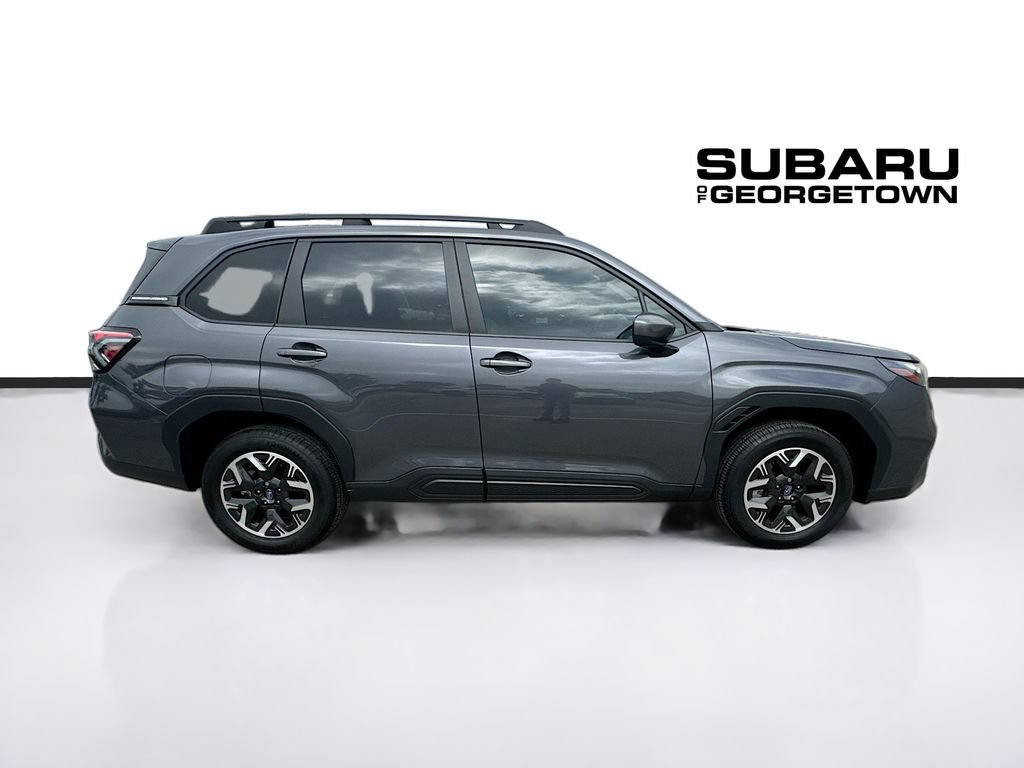 Used 2026 Subaru Forester Premium AWD/4WD image 8
