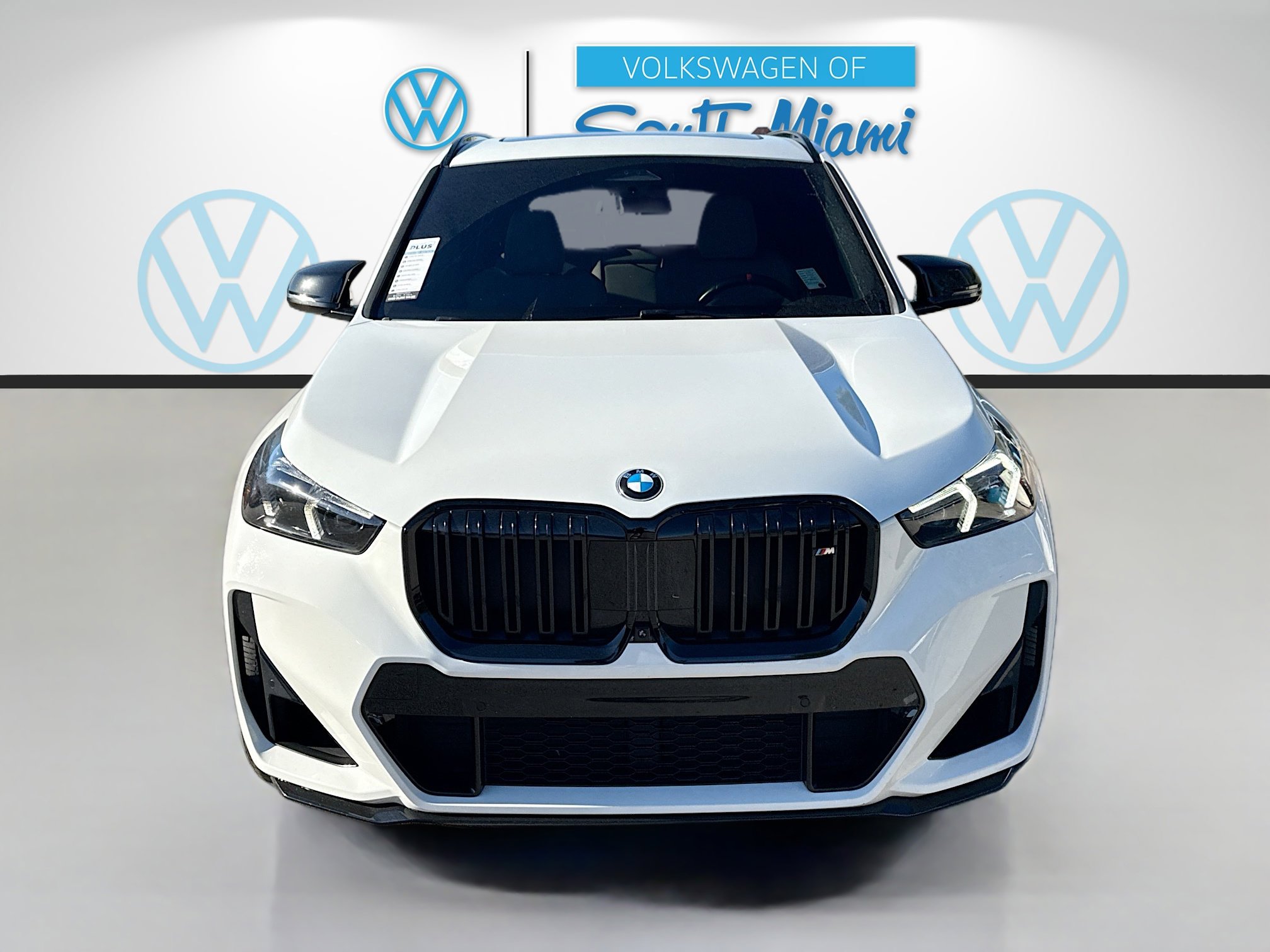 Used 2024 BMW X1 M35i w/ Premium Package image 2