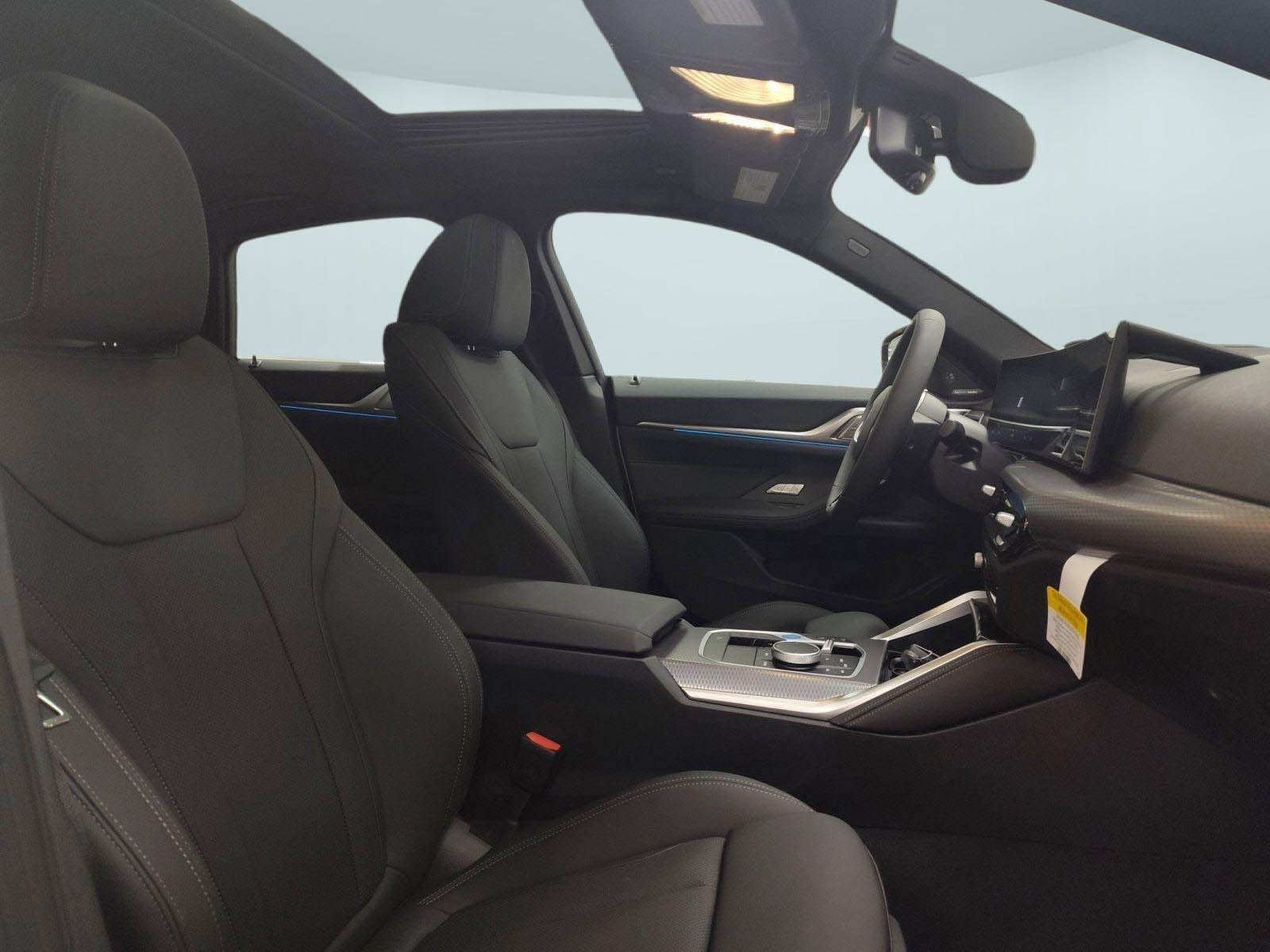 Used 2025 BMW i4 eDrive40 w/ M Sport Package image 25