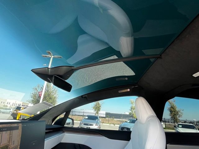 Used 2023 Tesla Model X image 29