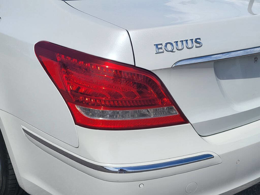 Used 2013 Hyundai Equus Signature image 11