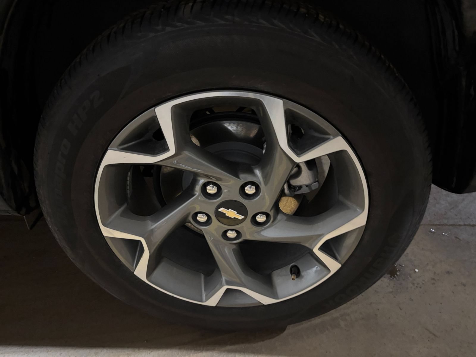 Used 2025 Chevrolet Trax LT FWD image 29