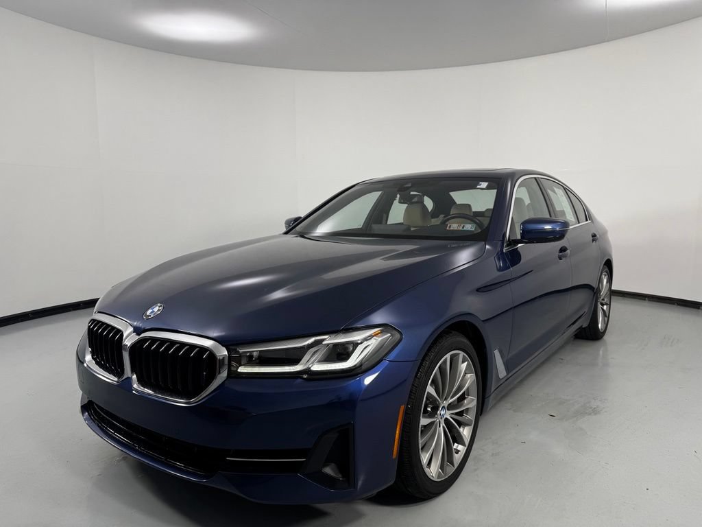 Used 2022 BMW 530i xDrive w/ Premium Package AWD/4WD image 3
