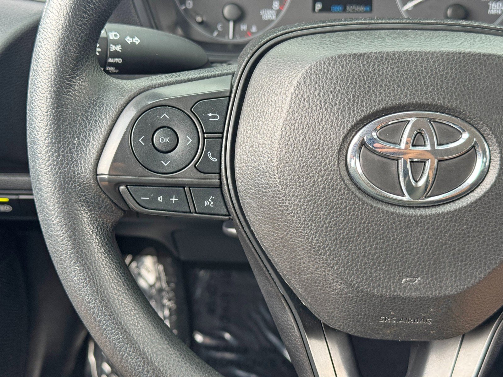 Used 2024 Toyota Corolla LE image 18