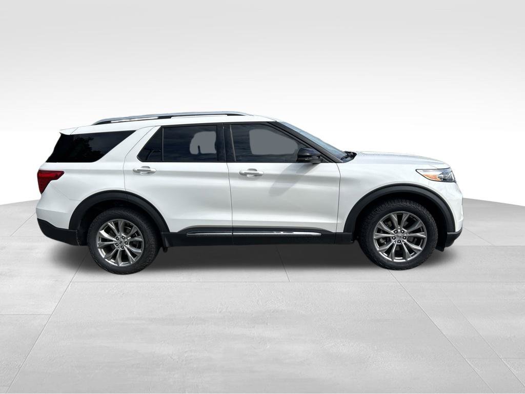 Used 2021 Ford Explorer Limited w/ Equipment Group 301A AWD/4WD image 6