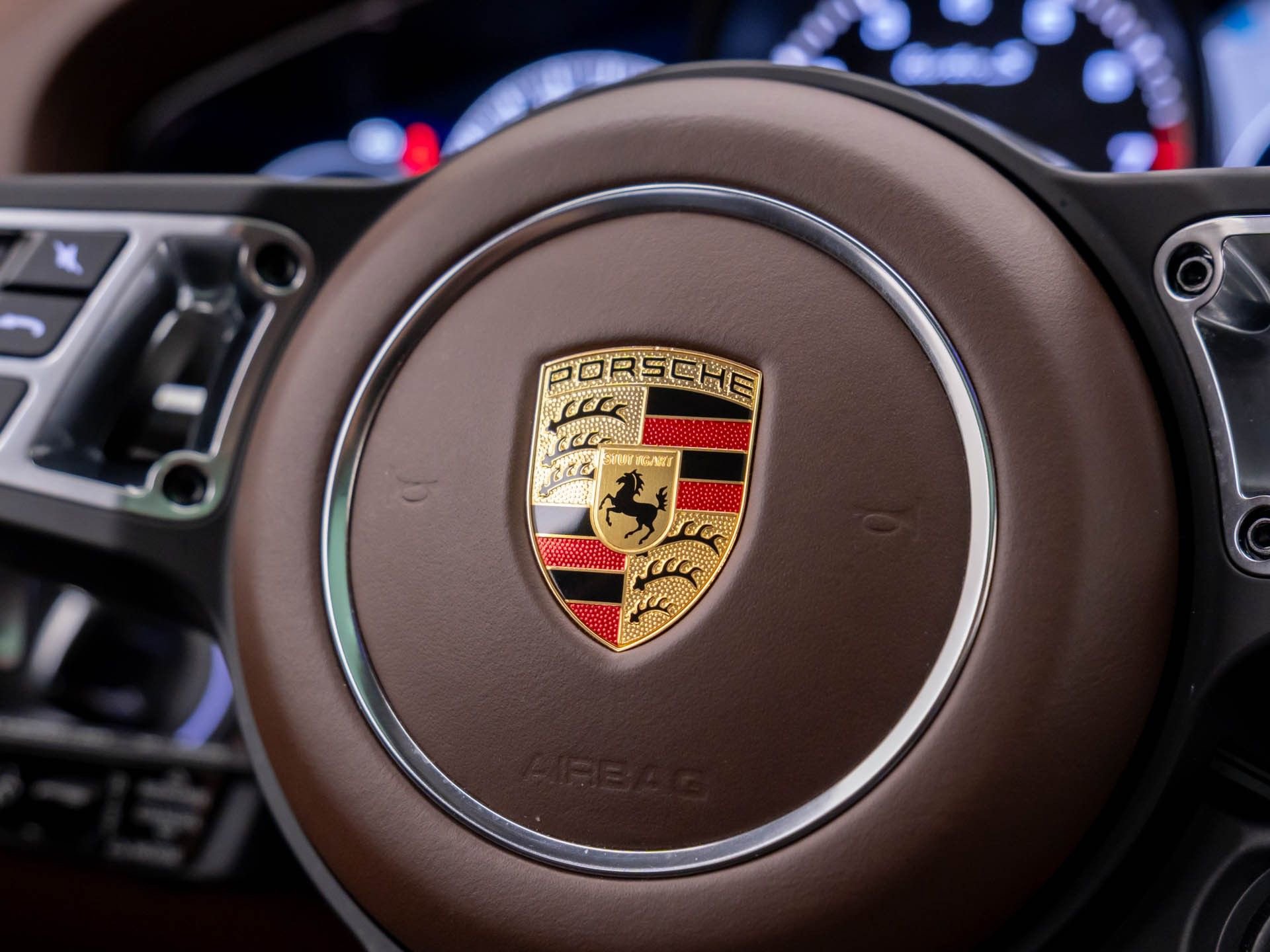 Used 2021 Porsche Cayenne Turbo S image 28