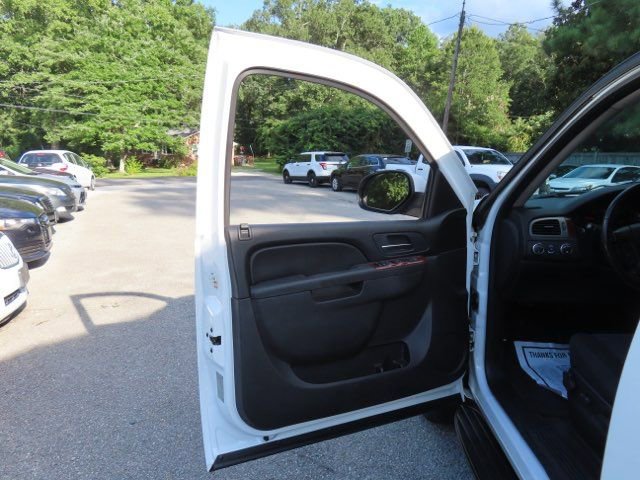 Used 2010 Chevrolet Tahoe LS w/ Interior Plus Package image 15