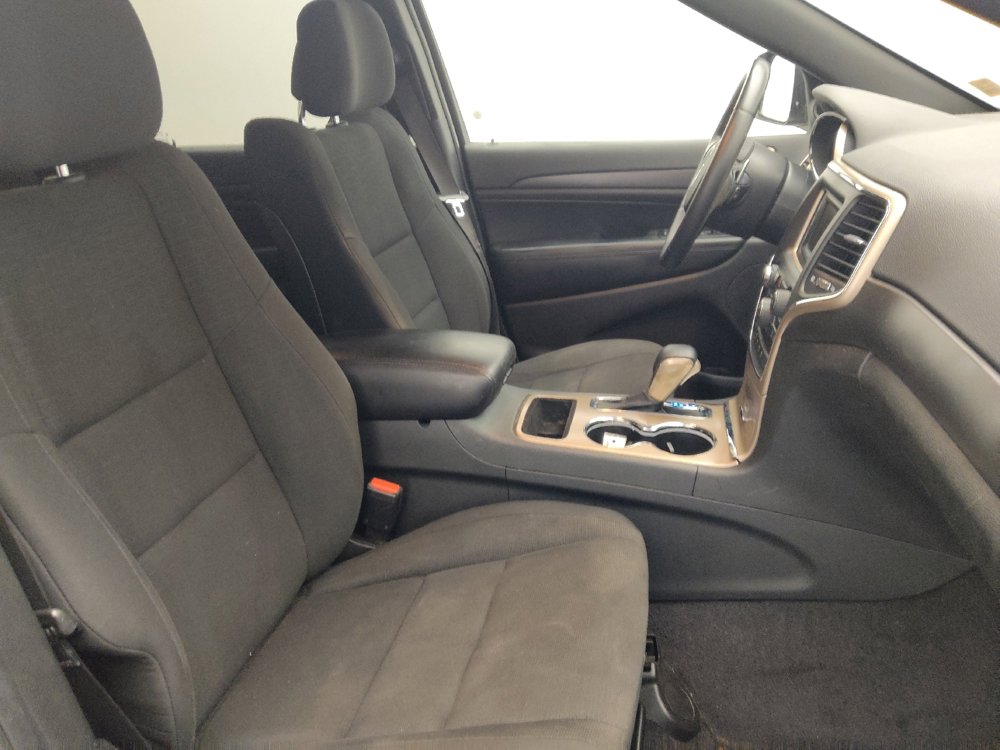 Used 2016 Jeep Grand Cherokee Laredo w/ Quick Order Package 23E image 21