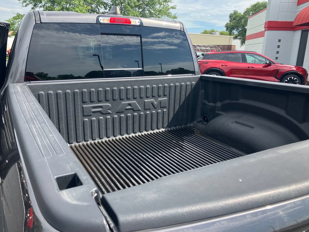 Used 2023 RAM 1500 Laramie AWD/4WD image 25