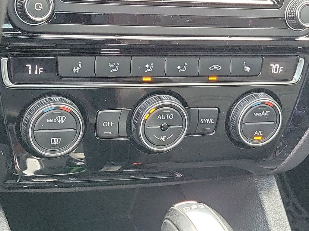 Used 2018 Volkswagen Jetta GLI image 31