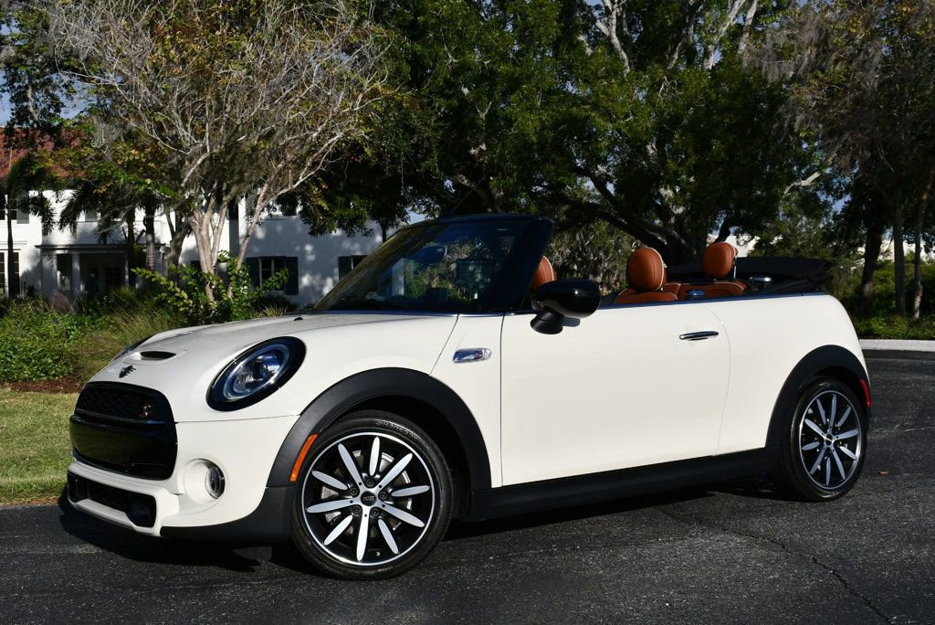 Used 2021 MINI Cooper S image 23