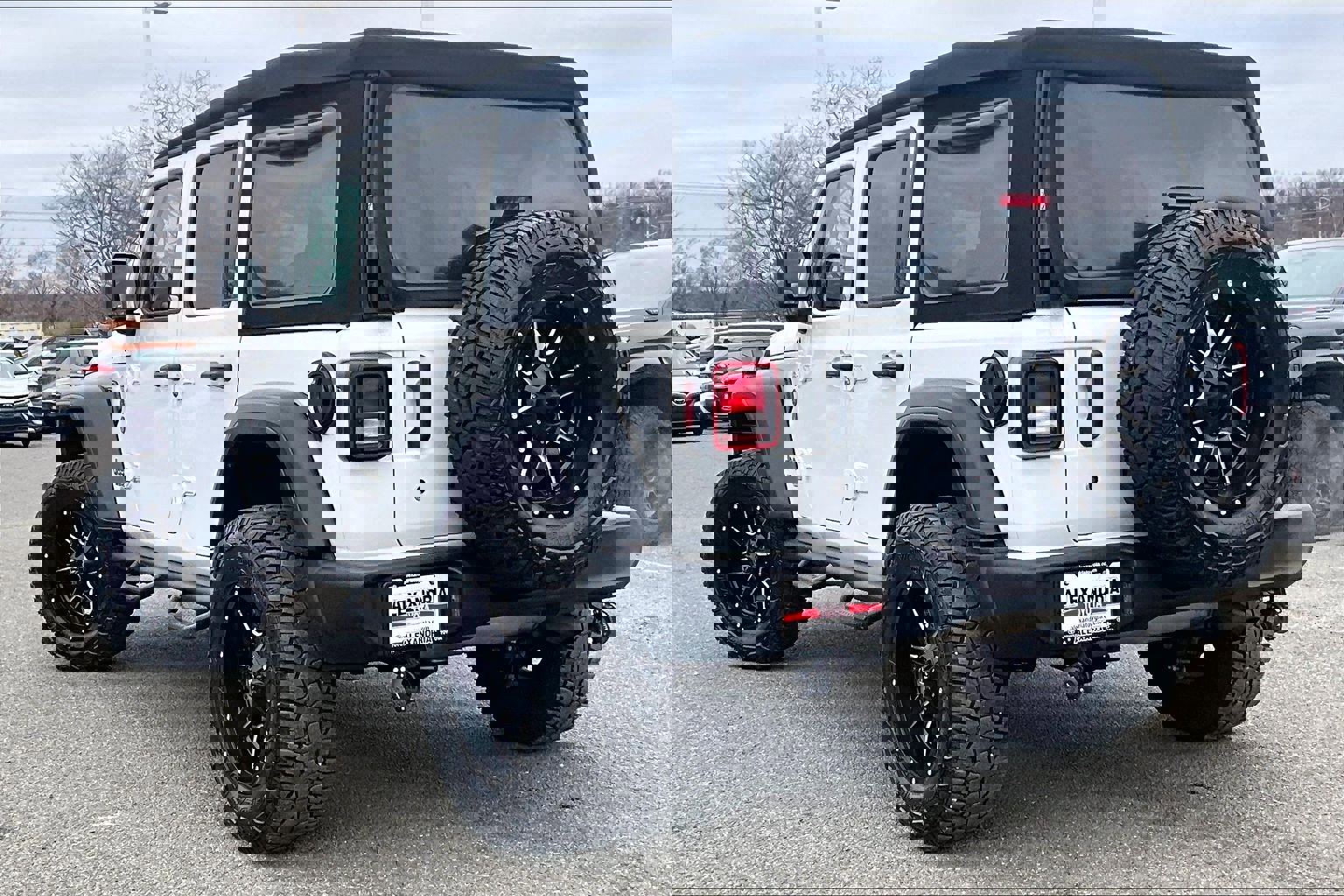 Used 2018 Jeep Wrangler Unlimited Sport S image 10