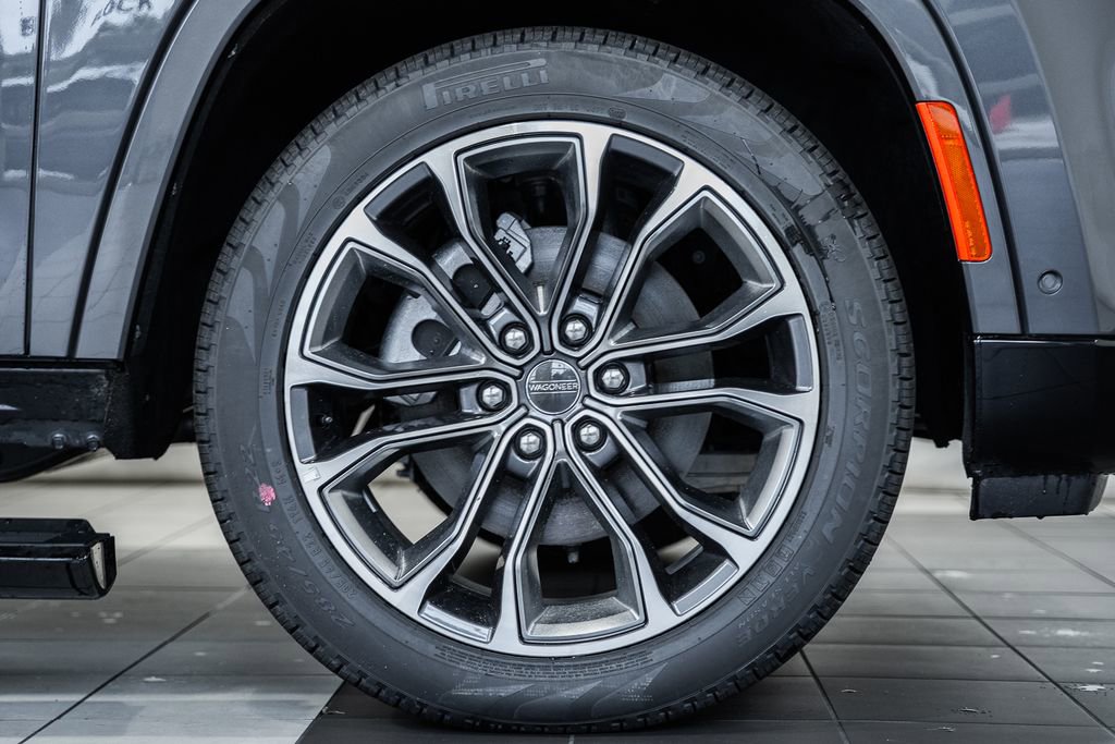 New 2024 Jeep Grand Wagoneer Series III w/ HD Trailer Tow Package image 20