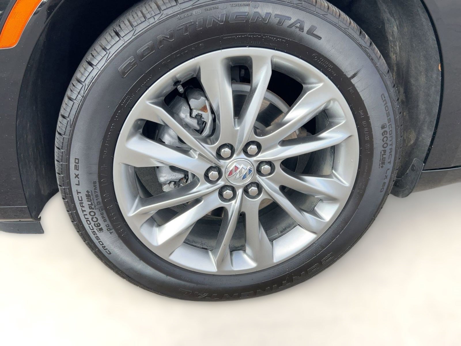 Used 2024 Buick Enclave Avenir w/ Avenir Technology Package image 11