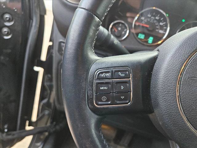 Used 2017 Jeep Wrangler Unlimited Rubicon w/ Connectivity Group image 17