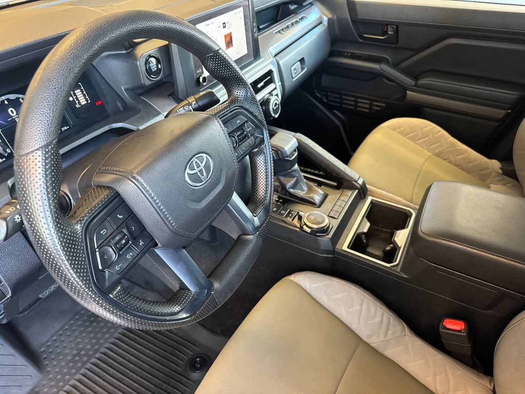 Used 2024 Toyota Tacoma SR5 AWD/4WD image 11