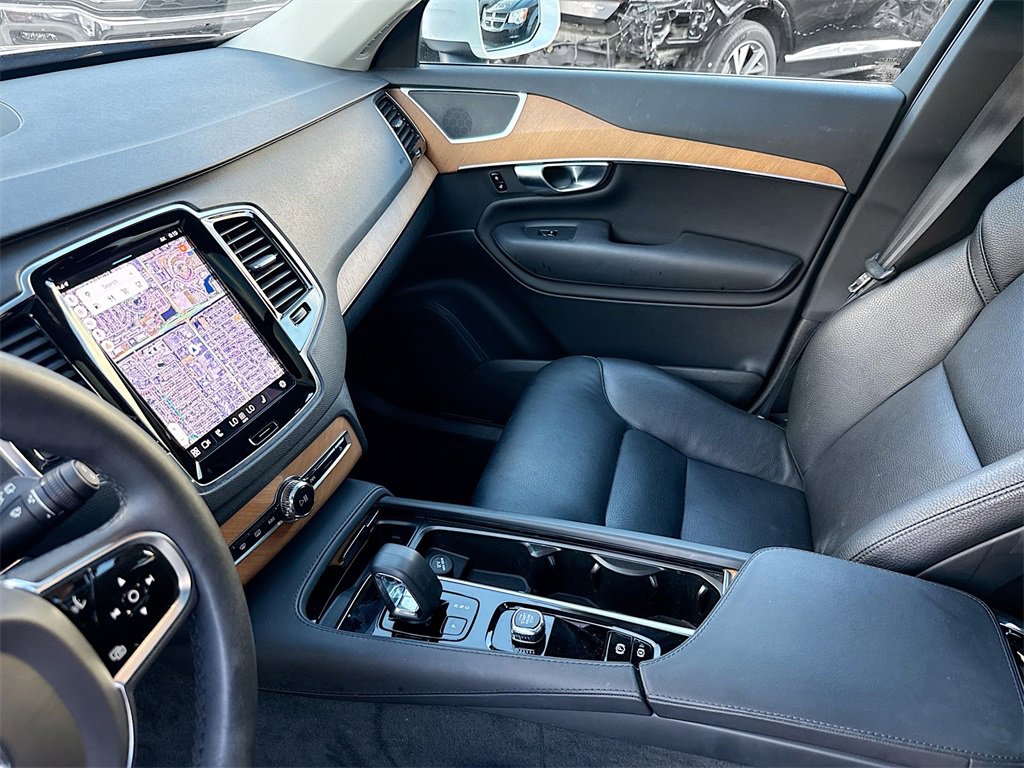 Used 2023 Volvo XC90 B5 Plus w/ Protection Package Premier image 26