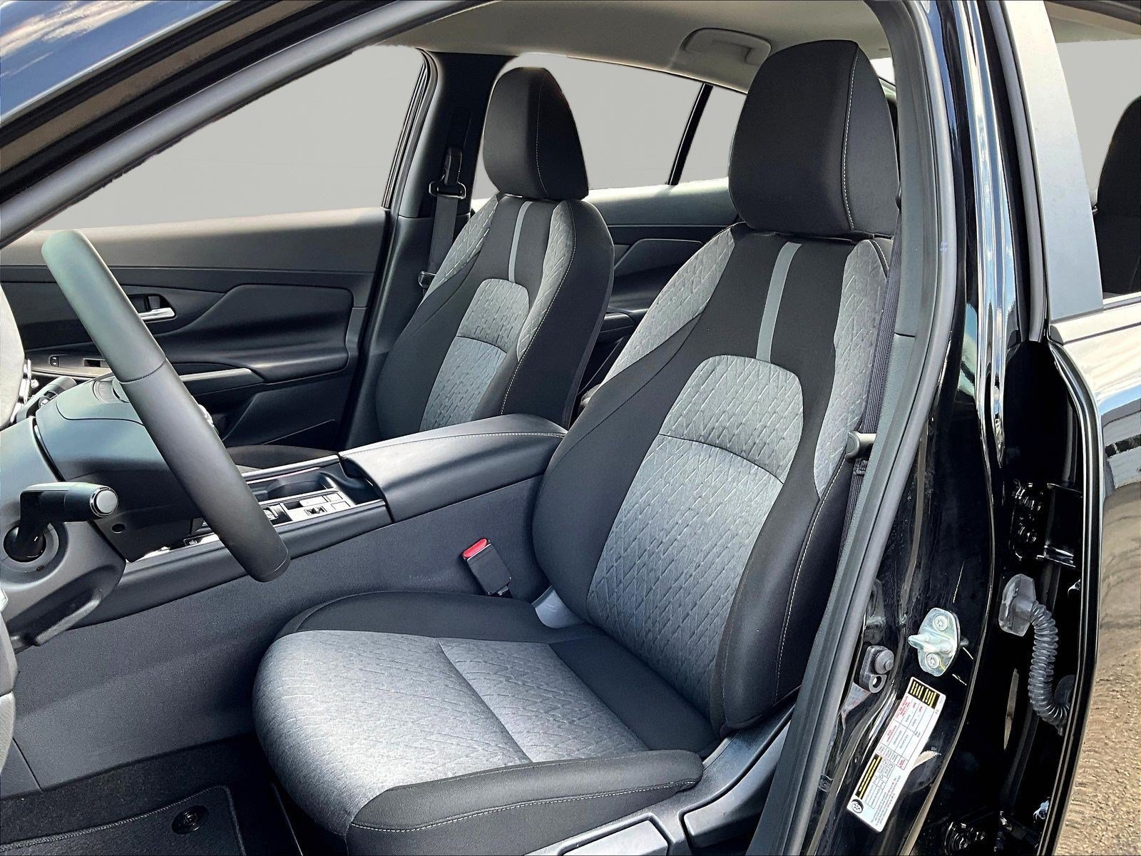 Certified 2026 Nissan Sentra SV w/ SV Convenience Package FWD image 21