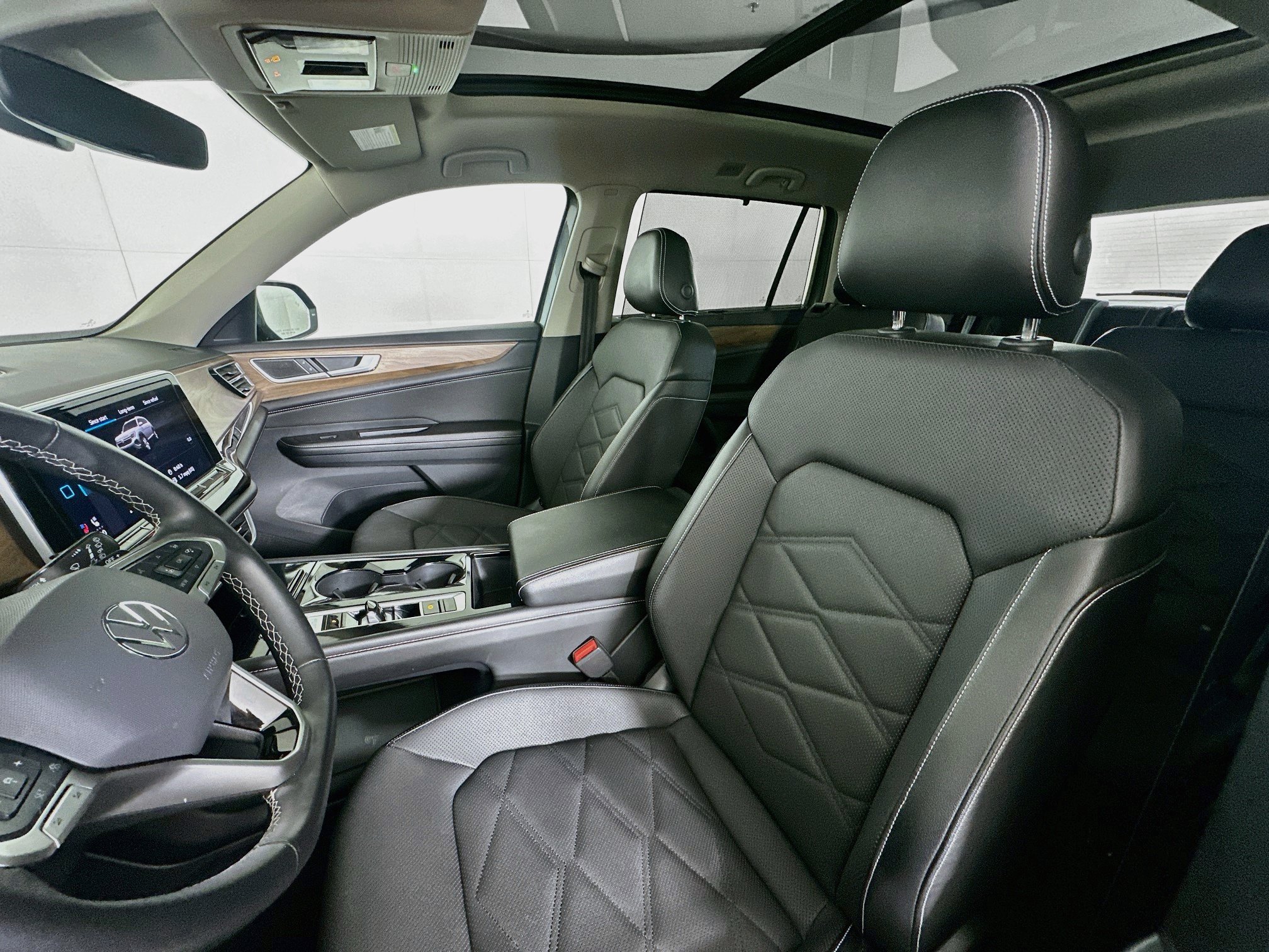 Used 2024 Volkswagen Atlas SE FWD image 13