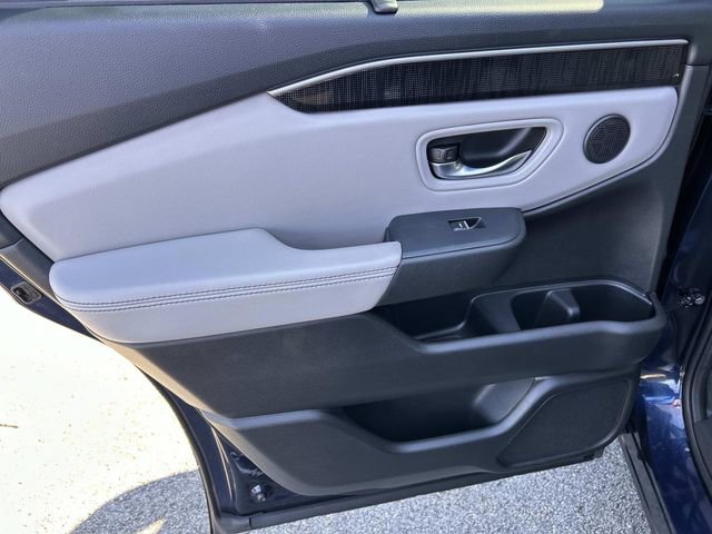 Used 2023 Honda Pilot Elite image 23