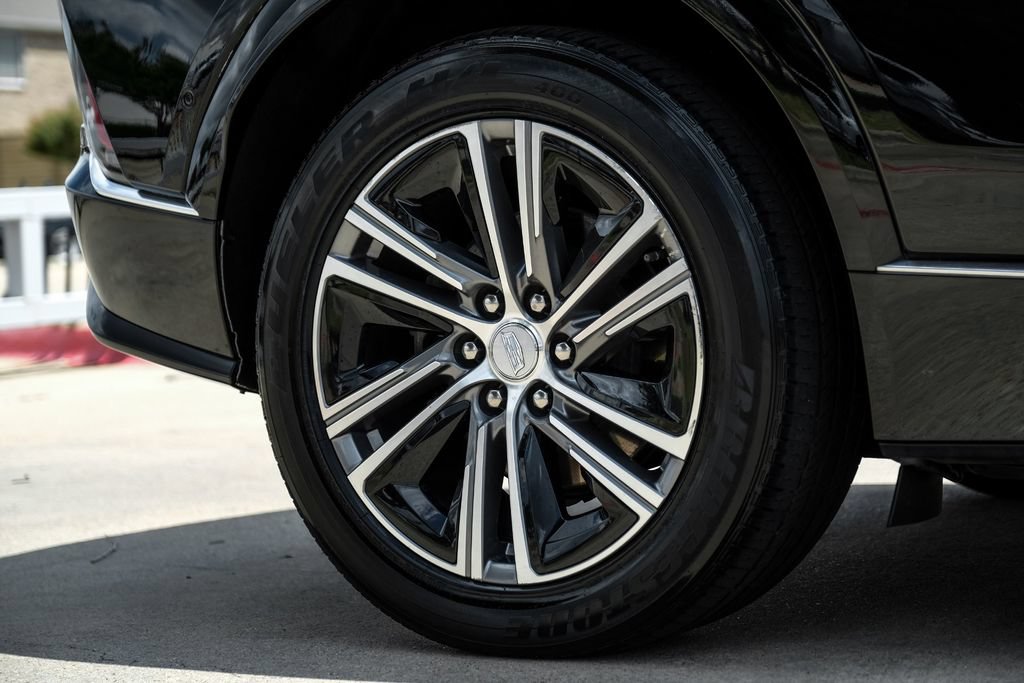 Used 2023 Cadillac Lyriq AWD image 61