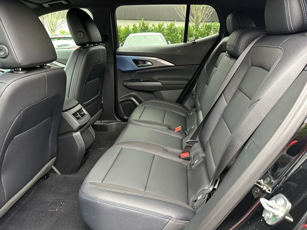 New 2026 Chevrolet Equinox EV LT image 15