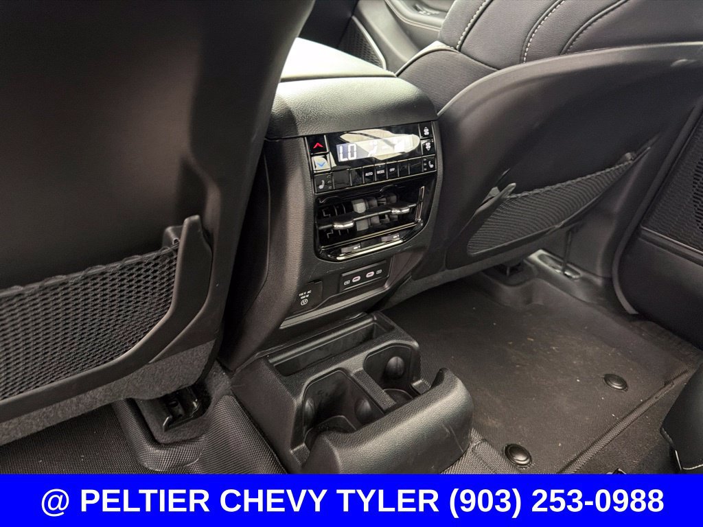 Used 2026 Jeep Grand Cherokee L Limited AWD/4WD image 17