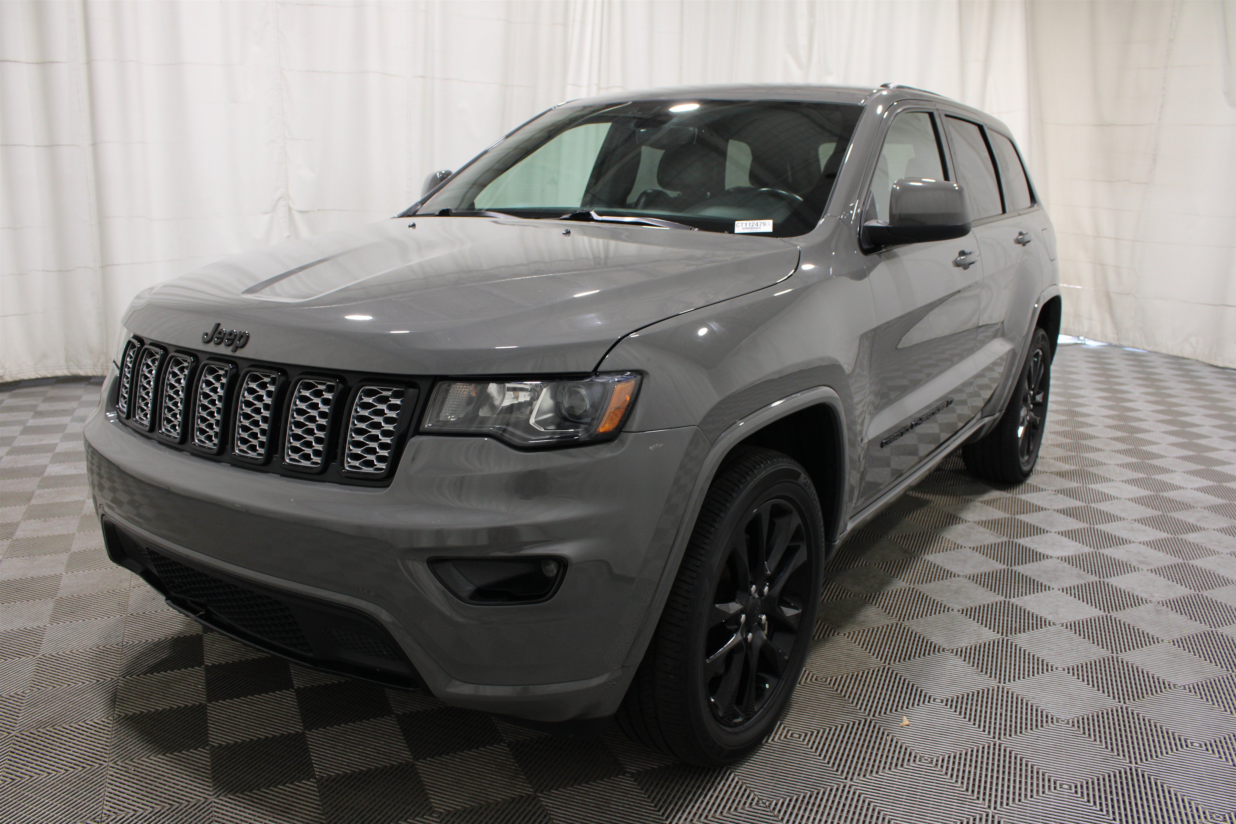 Used 2022 Jeep Grand Cherokee Laredo X AWD/4WD image 35