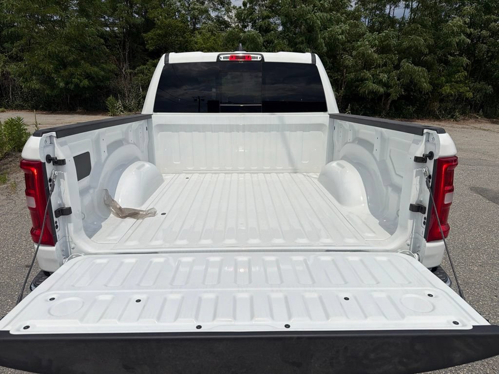 New 2026 RAM 1500 Big Horn AWD/4WD image 17