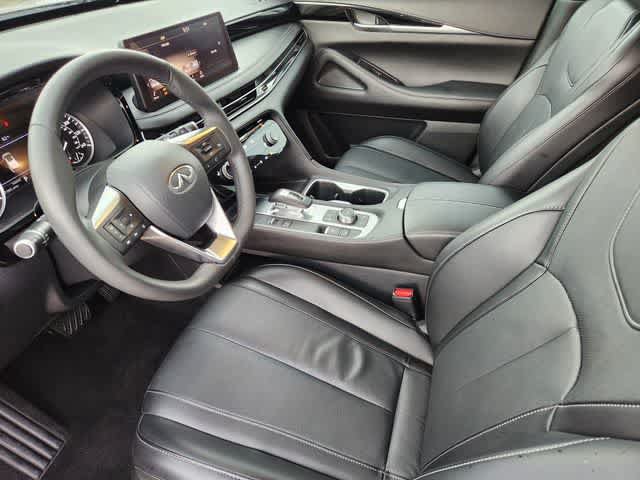 Certified 2025 INFINITI QX60 Pure w/ Cargo Package FWD image 2