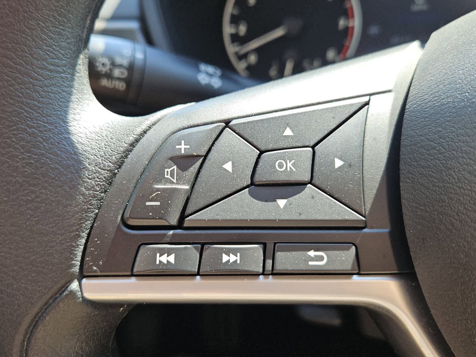Used 2025 Nissan Altima 2.5 SV w/ SV Special Edition Package FWD image 12