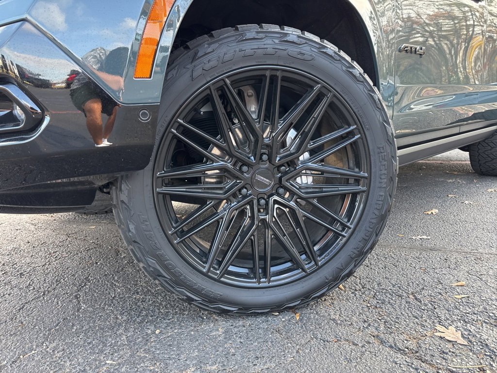 Used 2025 GMC Yukon AT4 Ultimate image 2