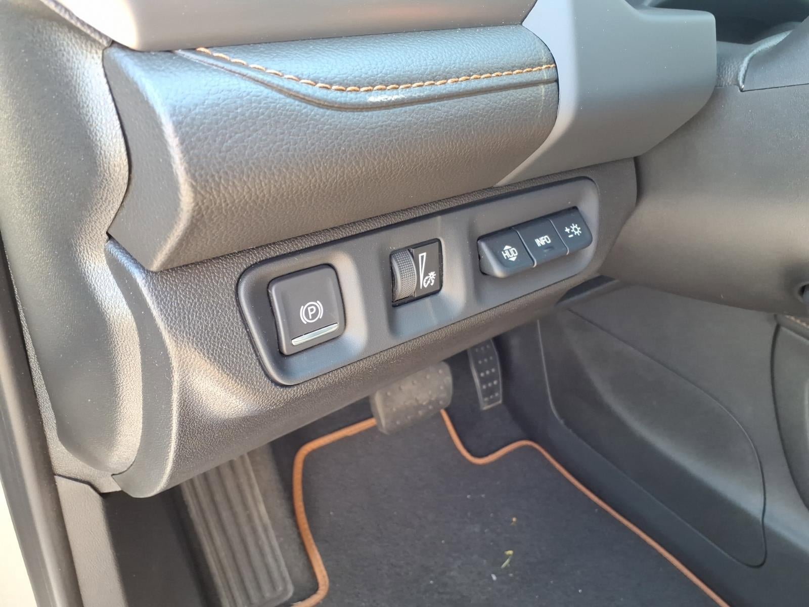 Certified 2023 GMC Acadia AT4 w/ Technology Package AWD/4WD image 26