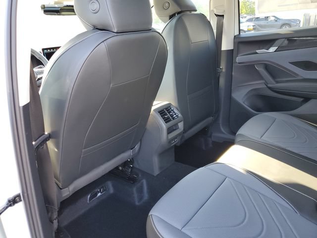 New 2026 Volkswagen Tiguan SE AWD/4WD image 10
