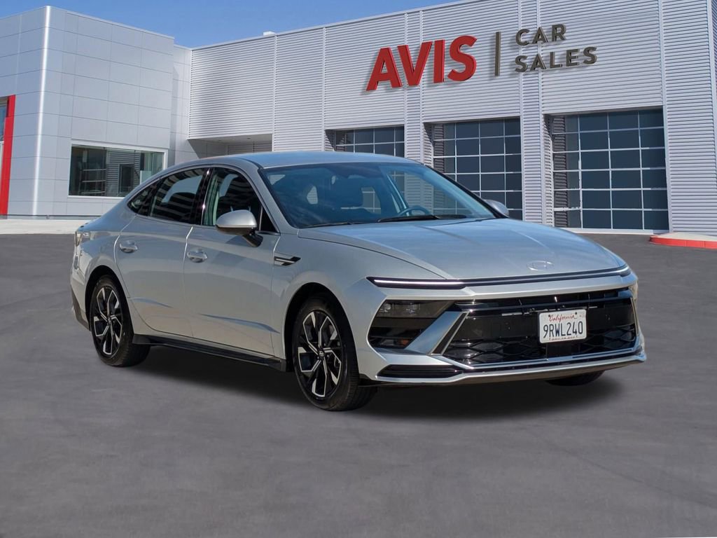Used 2025 Hyundai Sonata SEL image 3