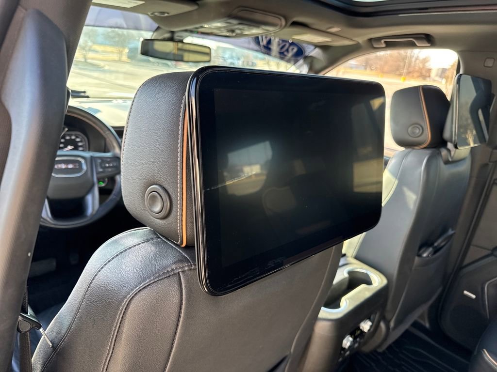 Used 2021 GMC Yukon AT4 w/ AT4 Premium Package image 17
