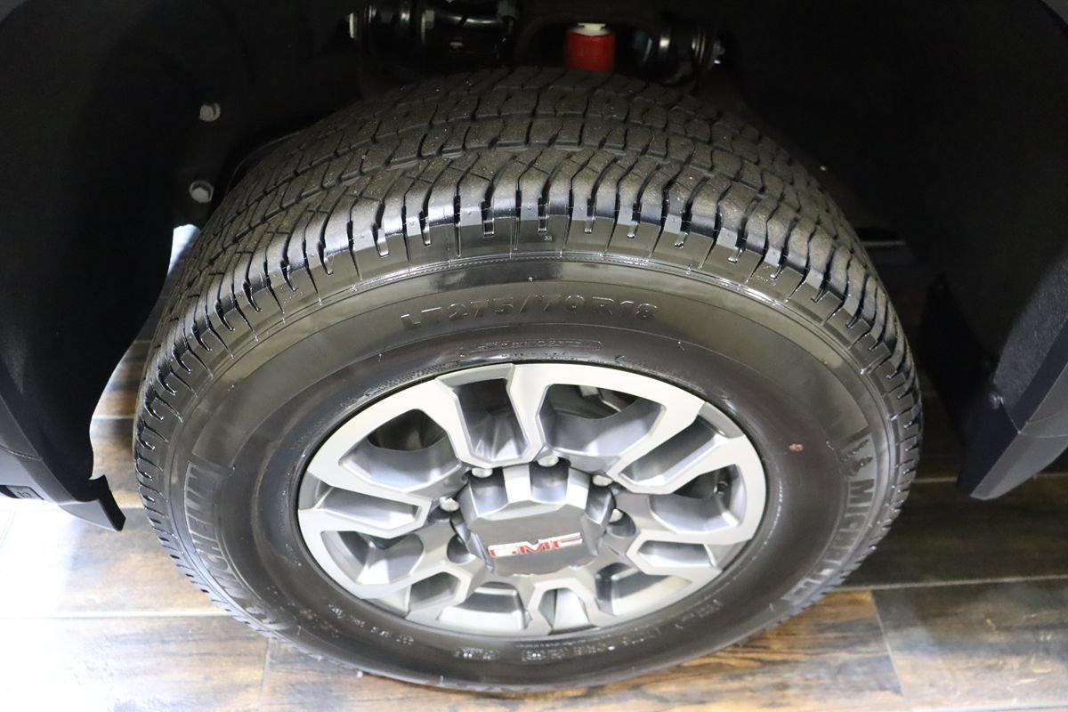 Used 2025 GMC Sierra 2500 SLT w/ SLT Convenience Package AWD/4WD image 82