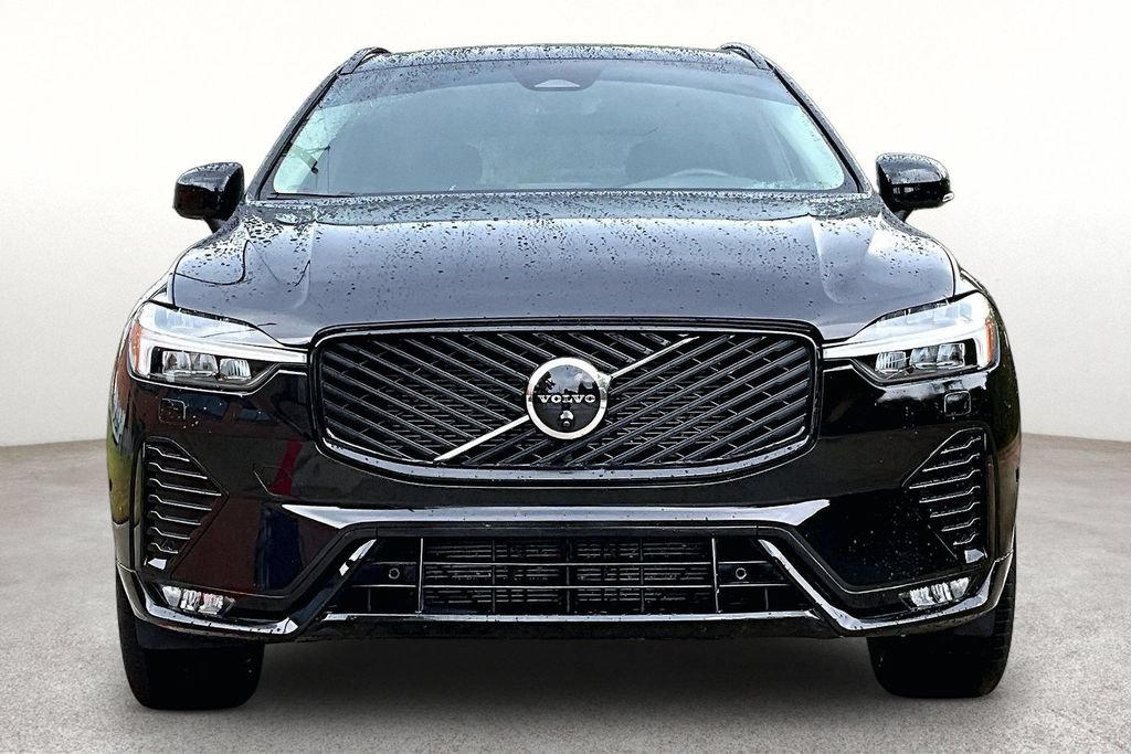 Certified 2026 Volvo XC60 B5 Plus AWD/4WD image 4